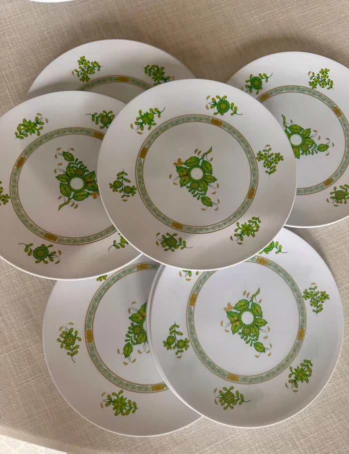 Green Patterned Plastic Luncheon Plate