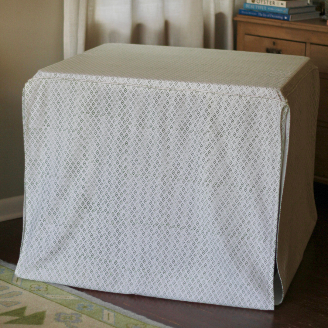 Full Length Card Tablecloth: Dottie in Green