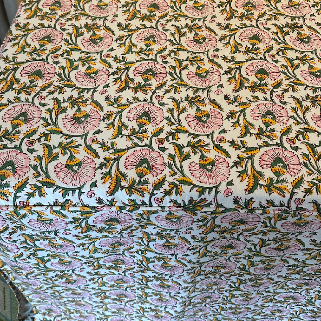 Full Length Fitted Card Tablecloth: Petal Whorl in Pink