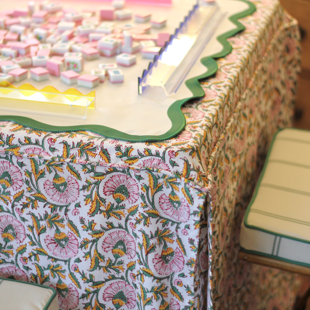 Full Length Fitted Card Tablecloth: Petal Whorl in Pink