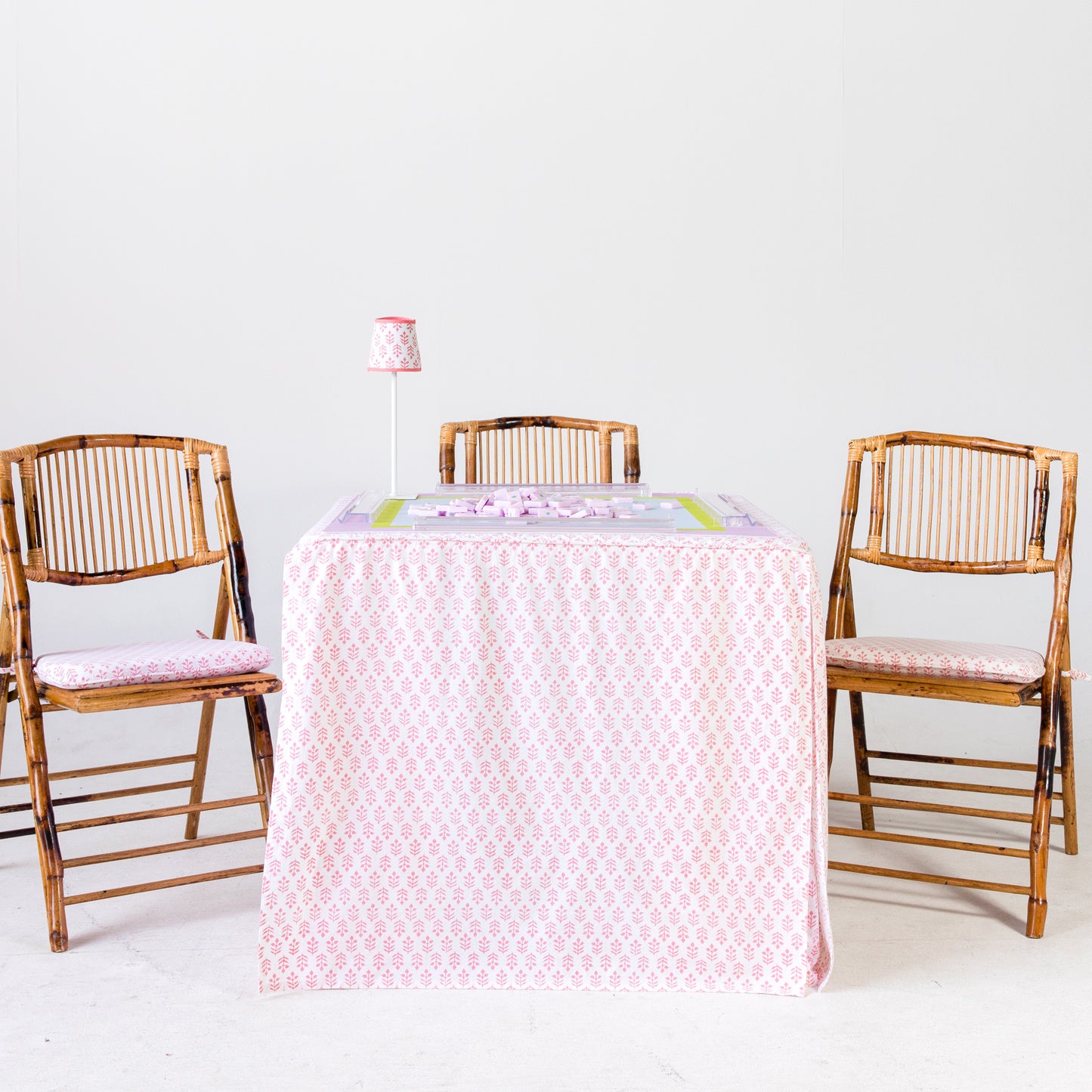 Full Length Fitted Card Tablecloth: Sprig in Pink